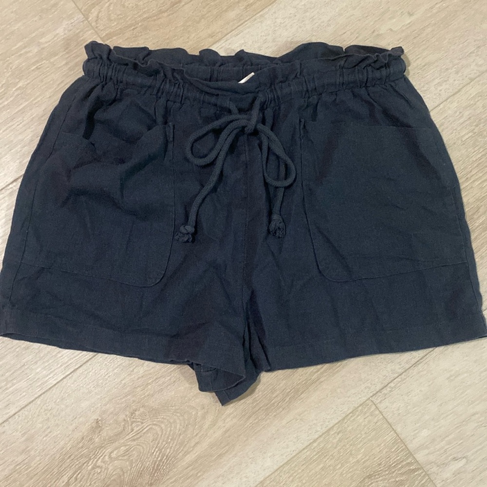 Universal Thread Co pocket drawstring dark gray shorts